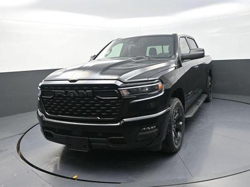 Diamond Black Crystal Pearlcoat 2026 RAM 1500 Express