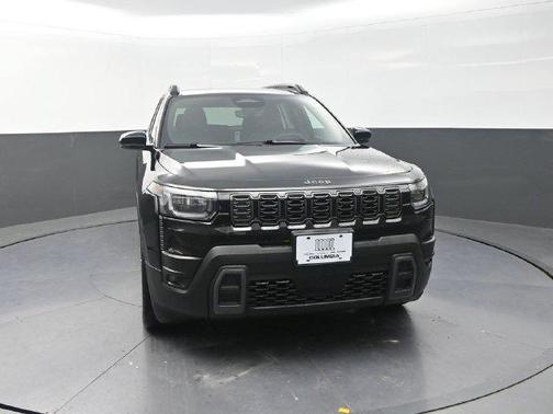 Diamond Black Crystal Pearlcoat 2026 Jeep Cherokee Limited