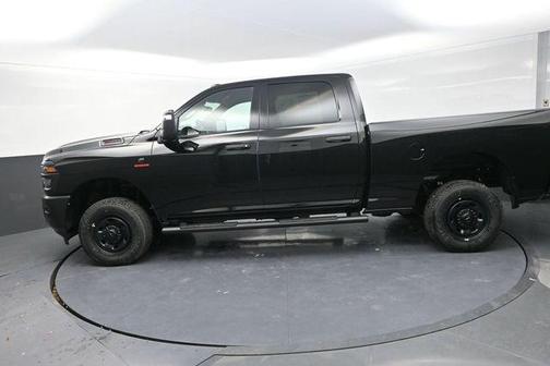 2026 RAM 2500 Tradesman Crew Cab 4x4 6'4' Box