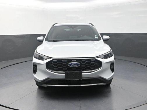 Silver Metallic 2025 Ford Escape ST-Line Select