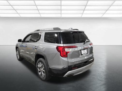 Sterling Metallic 2023 GMC Acadia AWD SLT