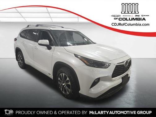 2022 Toyota Highlander Hybrid XLE