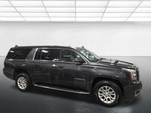 Iridium Metallic 2018 GMC Yukon XL SLT