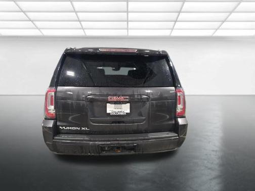 Iridium Metallic 2018 GMC Yukon XL SLT