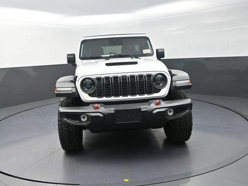 Bright White Clearcoat 2026 Jeep Wrangler Rubicon