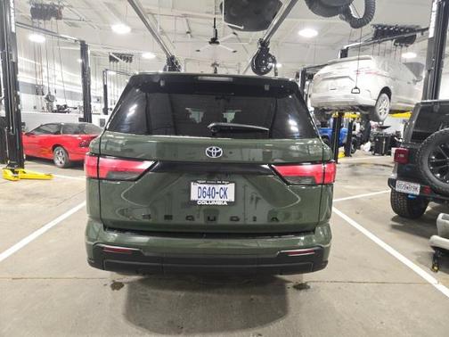 2023 Toyota Sequoia SR5