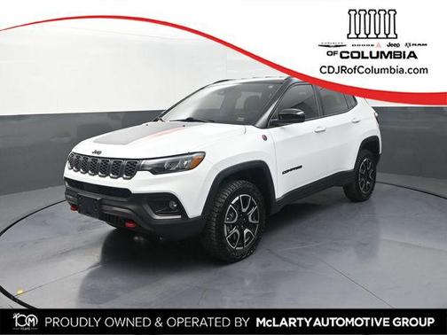 Bright White Clearcoat 2026 Jeep Compass Trailhawk