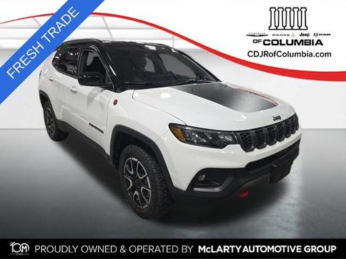Bright White Clearcoat 2026 Jeep Compass Trailhawk
