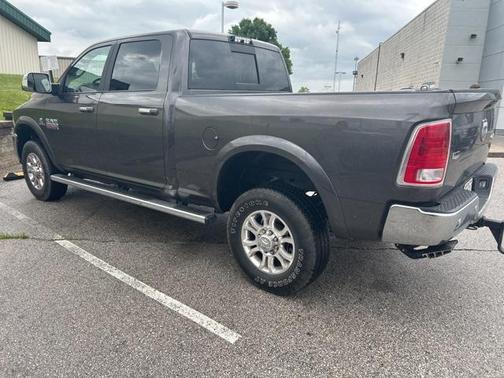 2017 RAM 2500 Laramie Crew Cab 4x4 6'4' Box