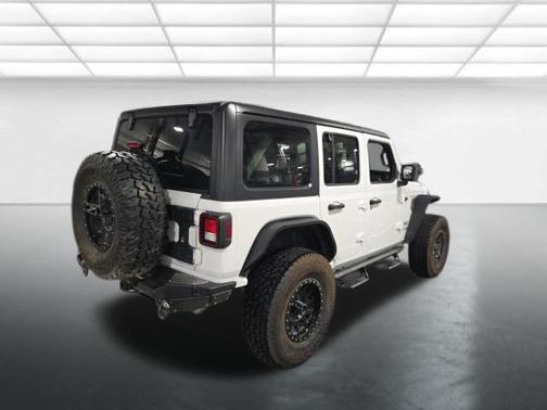 Bright White Clearcoat 2018 Jeep Wrangler Unlimited Sport