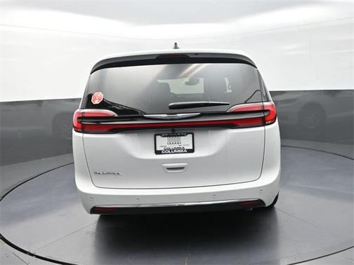 2026 Chrysler Pacifica L
