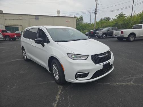 2026 Chrysler Pacifica L