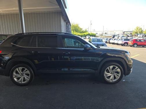 2023 Volkswagen Atlas 3.6L SE w/Technology