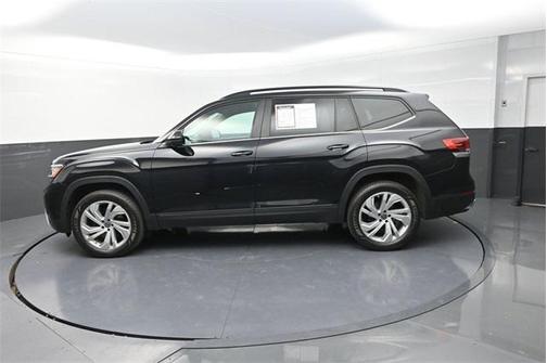 2023 Volkswagen Atlas 3.6L SE w/Technology