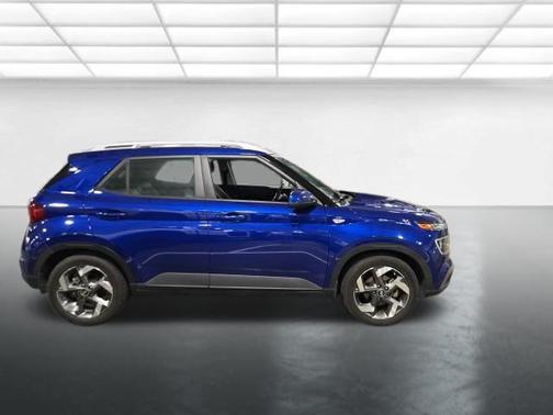 Intense Blue 2022 Hyundai VENUE Limited