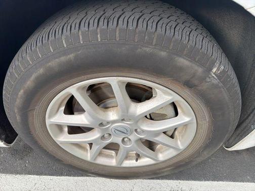 Bright White Clearcoat 2024 Chrysler Pacifica Touring L