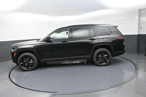 Diamond Black Crystal Pearlcoat 2026 Jeep Grand Cherokee L Limited