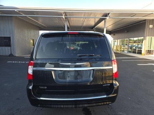 2015 Chrysler Town & Country Limited Platinum