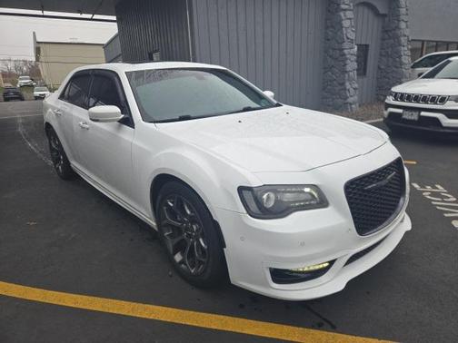 2017 Chrysler 300 S