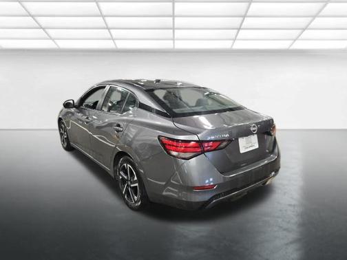 Gun Metallic 2024 Nissan Sentra SV