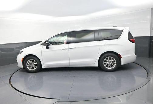Bright White Clearcoat 2024 Chrysler Pacifica Touring L
