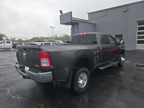 2024 RAM 3500 Tradesman Crew Cab 4x4 8' Box