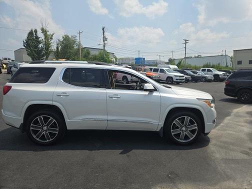 2018 GMC Acadia Denali