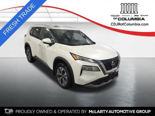 Pearl White Tricoat 2023 Nissan Rogue SV