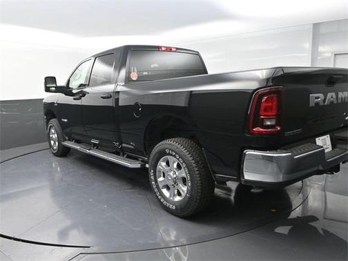 2025 RAM 2500 Big Horn Crew Cab 4x4 6'4' Box