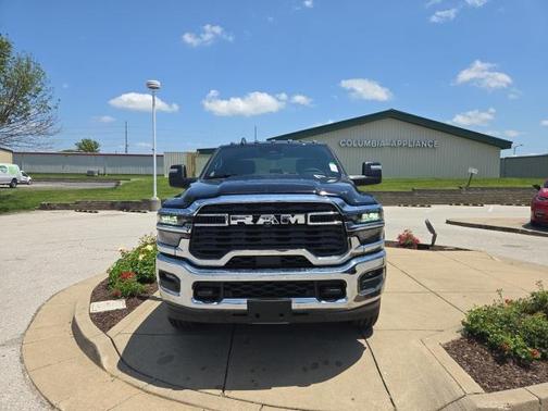 2025 RAM 2500 Big Horn Crew Cab 4x4 6'4' Box