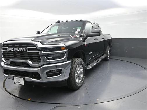 2025 RAM 2500 Big Horn Crew Cab 4x4 6'4' Box