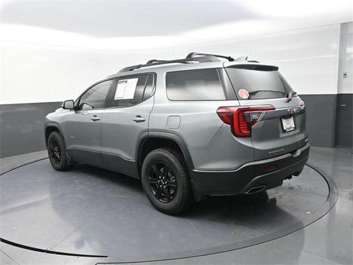 2023 GMC Acadia AWD AT4