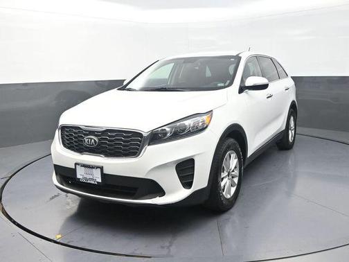 Snow White Pearl 2020 Kia Sorento LX