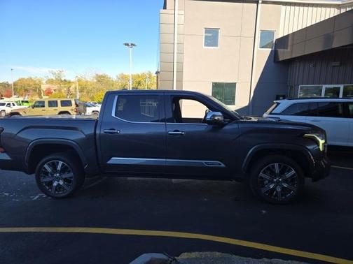 2023 Toyota Tundra Hybrid Capstone