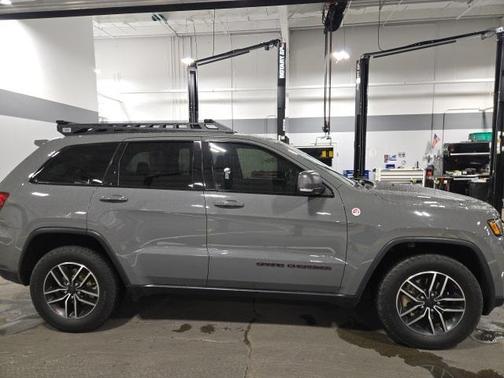 2020 Jeep Grand Cherokee Trailhawk