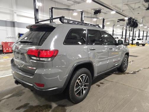 2020 Jeep Grand Cherokee Trailhawk