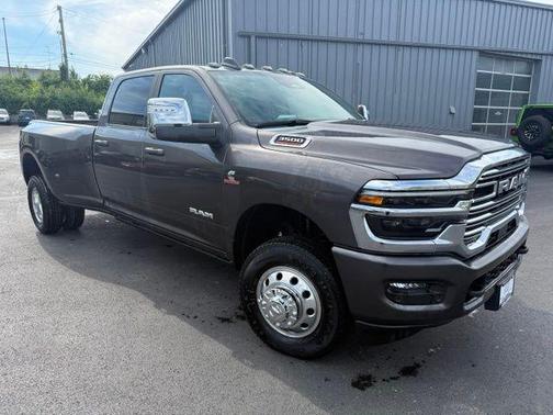 Granite Crystal Metallic Clearcoat 2026 RAM 3500 Laramie Crew Cab 4x4 8' Box
