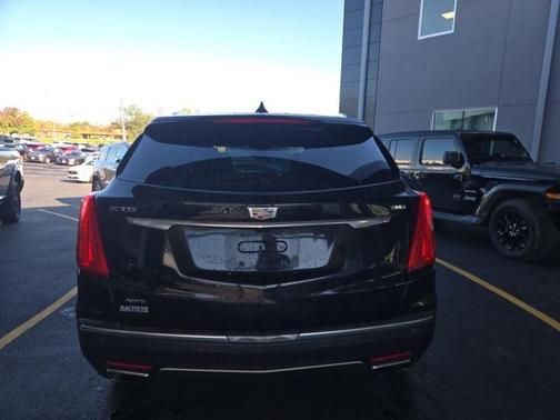 2017 Cadillac XT5 Platinum