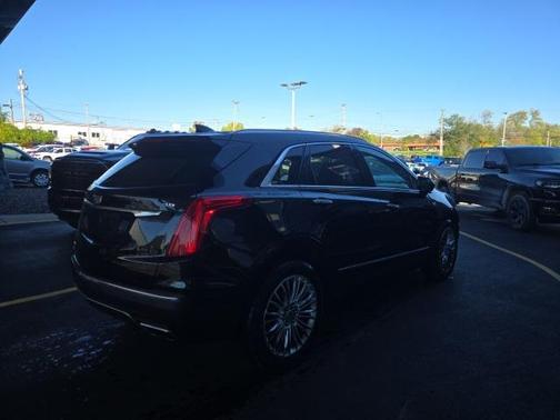 2017 Cadillac XT5 Platinum