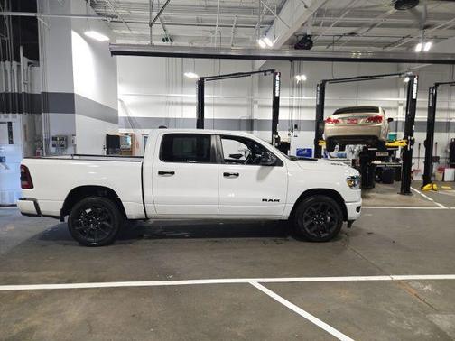 Bright White Clearcoat 2024 RAM 1500 Laramie