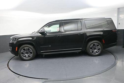 Diamond Black Crystal Pearlcoat 2024 Jeep Wagoneer L Series II 4x4