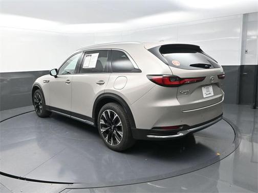 2024 Mazda CX-90 PHEV Premium Plus