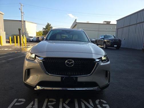 2024 Mazda CX-90 PHEV Premium Plus