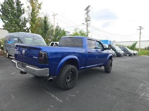 2017 RAM 3500 Tradesman Crew Cab 4x4 6'4' Box