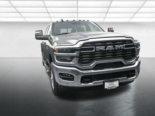 2026 RAM 2500 Tradesman Crew Cab 4x4 6'4' Box