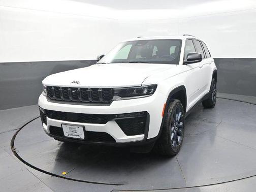 Bright White Clearcoat 2026 Jeep Grand Cherokee 85th Anniversay Edition 4x4