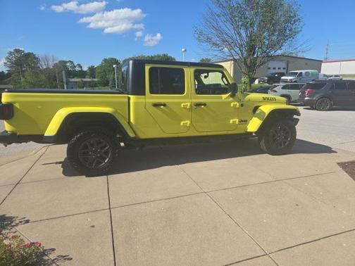 2023 Jeep Gladiator Willys 4x4