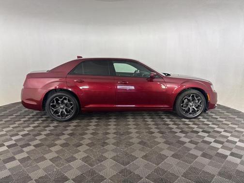 2019 Chrysler 300 S