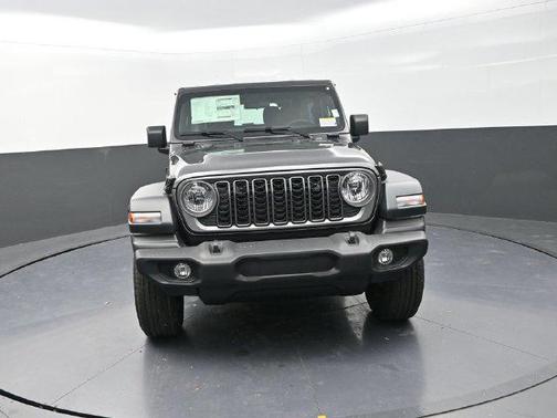 Granite Crystal Metallic Clearcoat 2026 Jeep Wrangler Sport