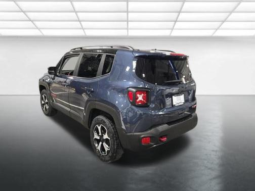 Slate Blue Pearlcoat 2022 Jeep Renegade Trailhawk